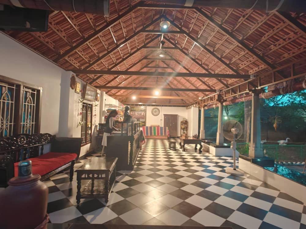 Chola Heritage Resort Карайккуді Екстер'єр фото
