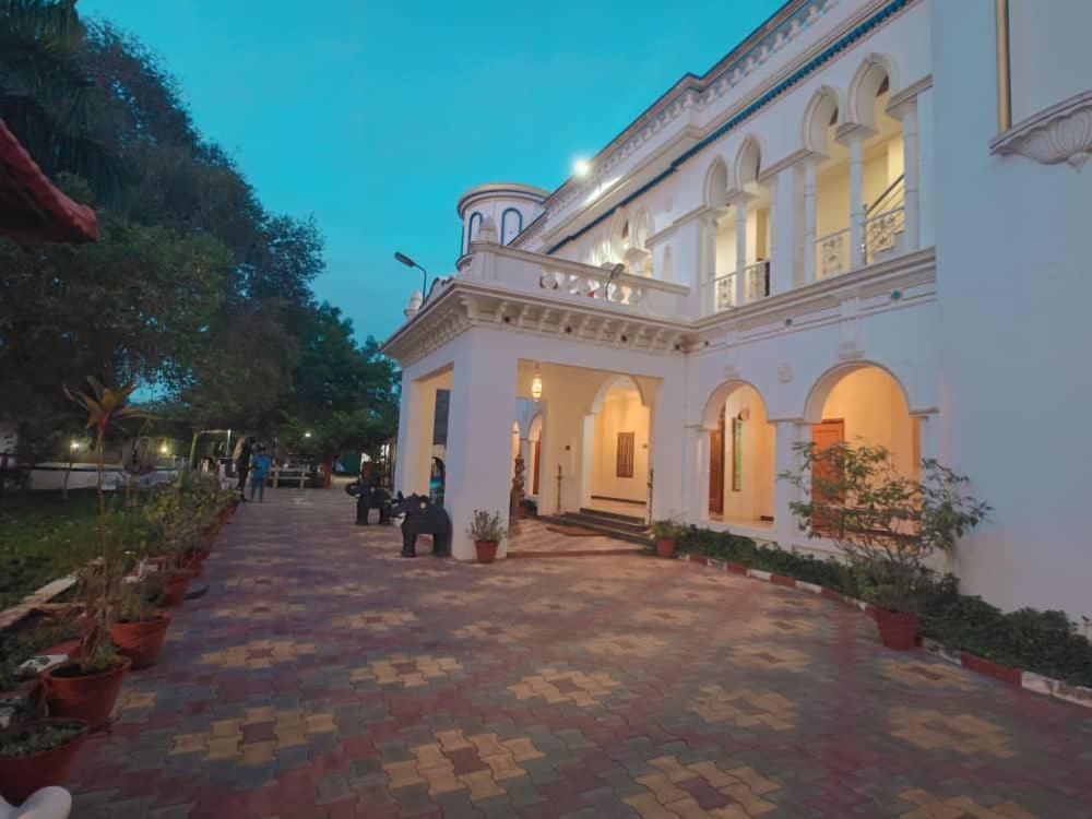 Chola Heritage Resort Карайккуді Екстер'єр фото